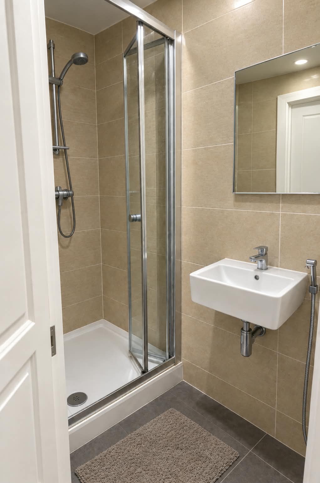 🏡 En-Suite Room Available – Colindale, NW9